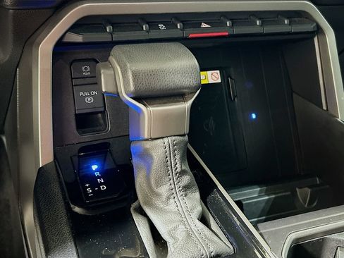 Used 2025 Toyota Tundra SR5 AWD/4WD image 14