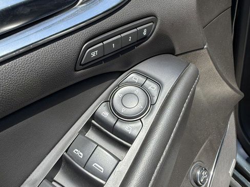 Used 2021 Buick Enclave Avenir w/ Avenir Technology Package image 10