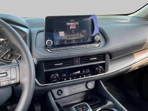 Used 2026 Nissan Rogue SV FWD image 11