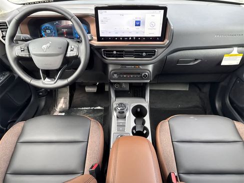 New 2025 Ford Bronco Sport Outer Banks image 18