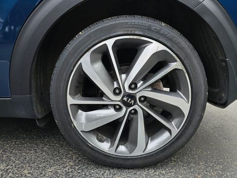 Certified 2019 Kia Niro Touring FWD image 6