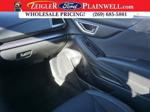 Used 2024 Subaru Forester Premium image 32