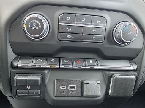 Used 2024 Chevrolet Silverado 1500 Custom w/ Turbomax Blackout Package image 18