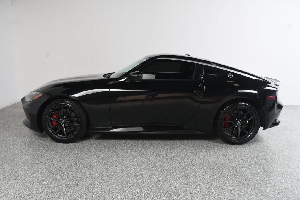 Used 2024 Nissan Z Performance w/ Floor Mat Package RWD image 4