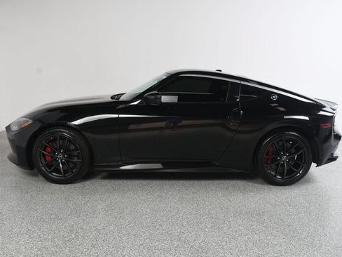 Used 2024 Nissan Z Performance w/ Floor Mat Package RWD image 4
