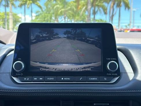 Used 2023 Nissan Rogue SV FWD image 24