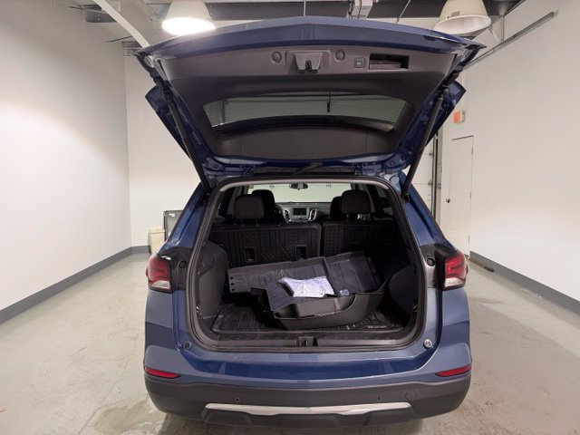 Certified 2024 Chevrolet Equinox LT w/ LPO, Floor Liner Package FWD image 8