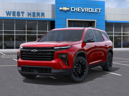Used 2026 Chevrolet Traverse LT w/ Midnight/Sport Edition AWD/4WD image 6