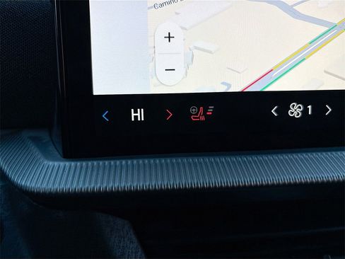 Used 2025 Ford Explorer Platinum image 21