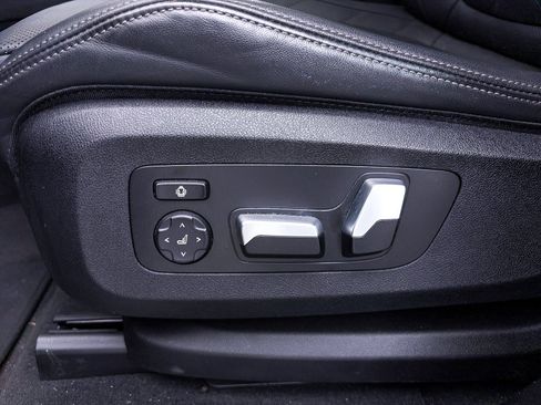 Used 2023 BMW X5 sDrive40i w/ M Sport Package image 22