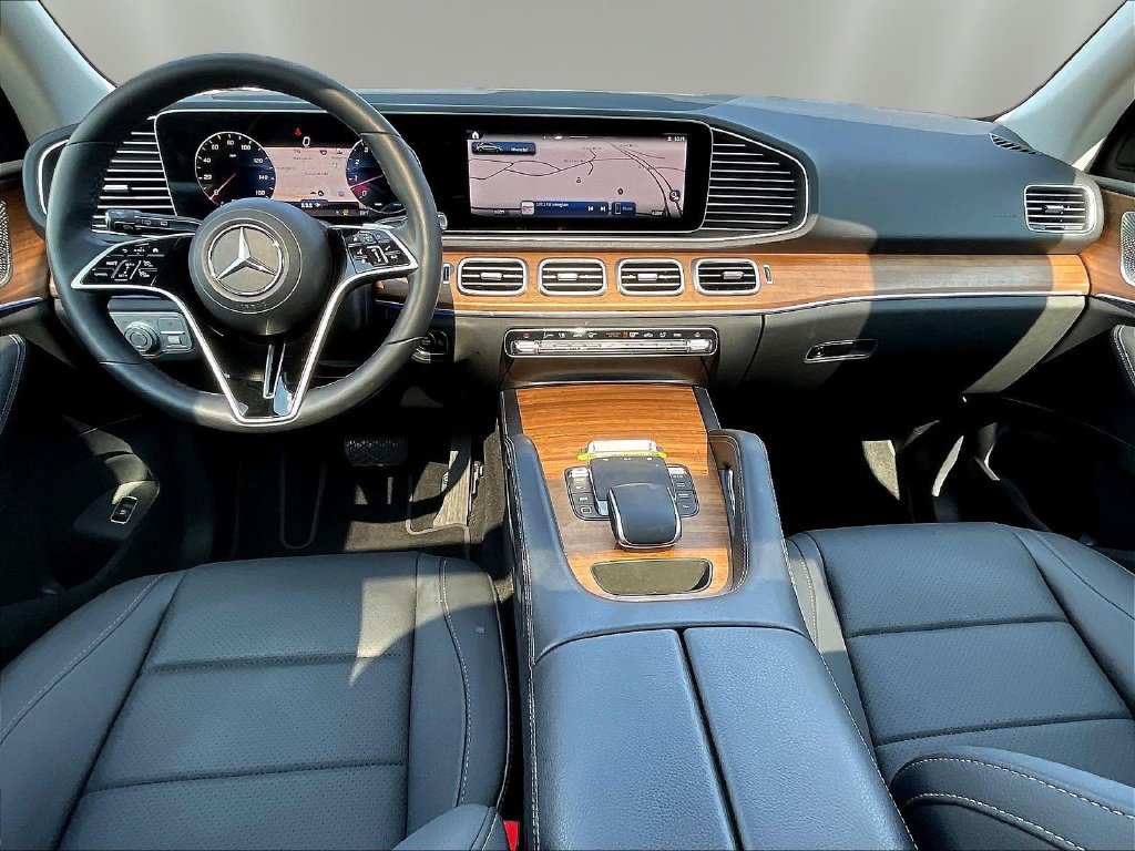 Used 2025 Mercedes-Benz GLE 350 4MATIC image 9