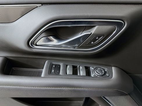 Used 2024 GMC Yukon AT4 w/ AT4 Premium Plus Package image 17