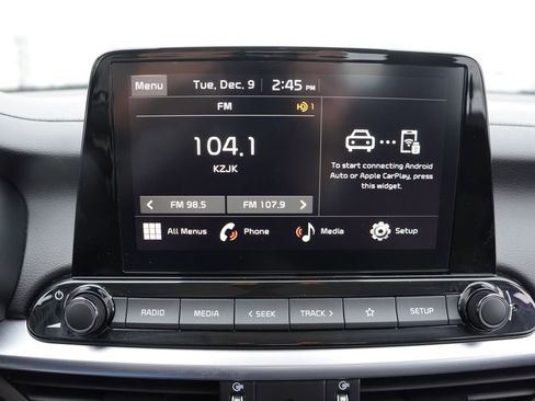 Certified 2022 Kia Forte LXS w/ LXS Technology Package image 22