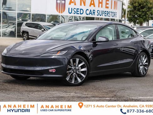 Used 2024 Tesla Model 3 Standard Range RWD image 1