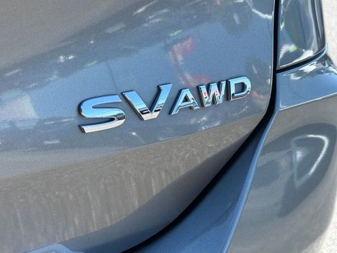 Used 2017 Nissan Rogue SV AWD/4WD image 13