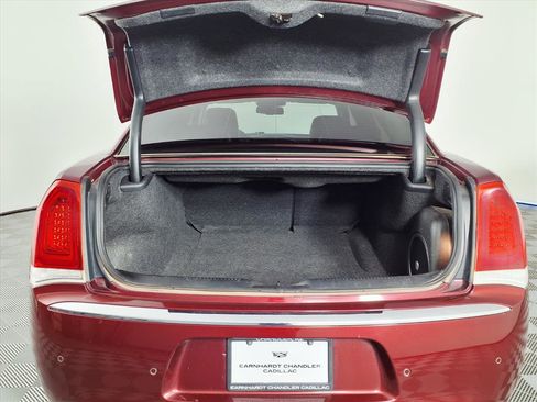 Used 2019 Chrysler 300 Touring L w/ Quick Order Package 22F image 8