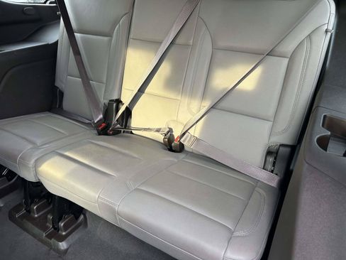 Used 2024 Chevrolet Tahoe LT RWD image 15