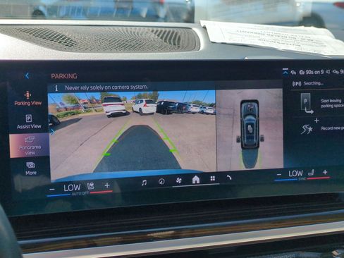Used 2025 BMW X7 xDrive40i w/ Executive Package AWD/4WD image 23