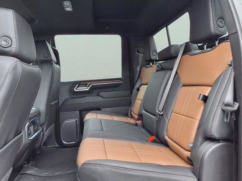 New 2026 Chevrolet Silverado 2500 High Country w/ High Country Premium Package AWD/4WD image 9