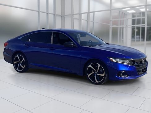 Used 2021 Honda Accord Sport image 8