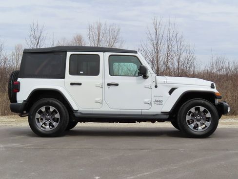 Certified 2020 Jeep Wrangler Unlimited Sahara AWD/4WD image 2
