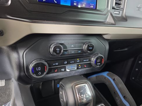 Used 2023 Ford Bronco Wildtrak AWD/4WD image 27