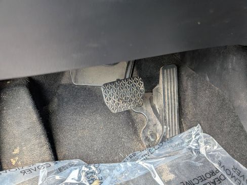 Used 2016 MAZDA MAZDA3 i Sport w/ Preferred Equipment Package image 28