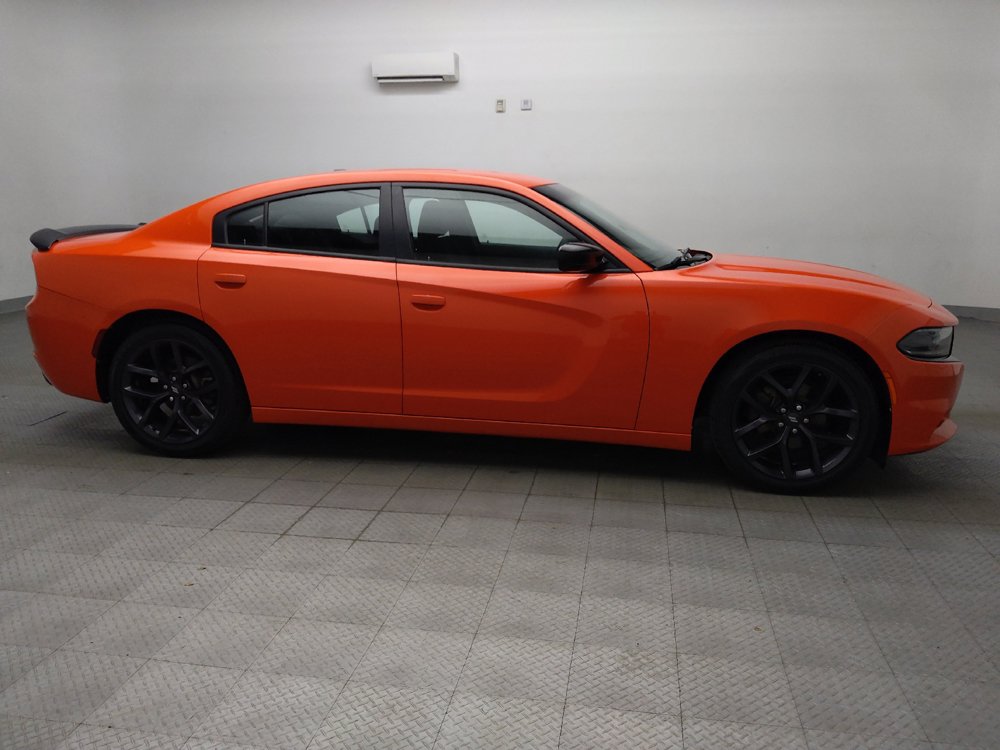 Used 2021 Dodge Charger SXT w/ Blacktop Package RWD image 11