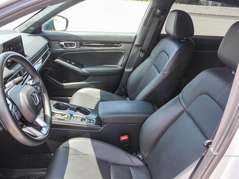 Certified 2025 Honda Civic Sport image 18