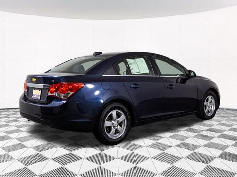 Used 2015 Chevrolet Cruze LT image 17