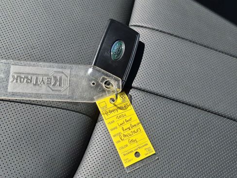Certified 2024 Land Rover Range Rover Sport Dynamic SE AWD/4WD image 35