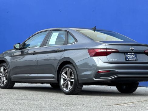 Used 2022 Volkswagen Jetta SE FWD image 5