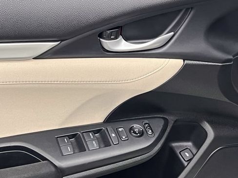 Used 2016 Honda Civic EX image 10