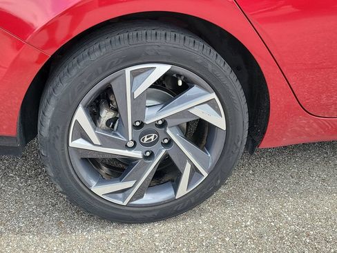 Used 2025 Hyundai Elantra SEL FWD image 6