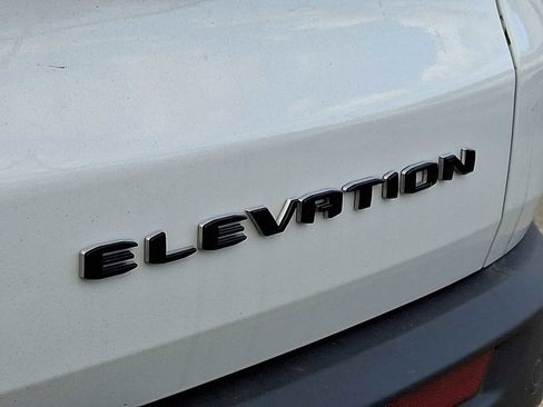 Used 2025 GMC Acadia Elevation image 6