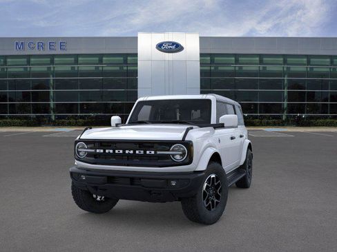 New 2026 Ford Bronco Outer Banks AWD/4WD image 2