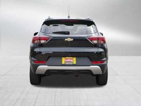 Used 2023 Chevrolet TrailBlazer LT w/ Convenience Package AWD/4WD image 6