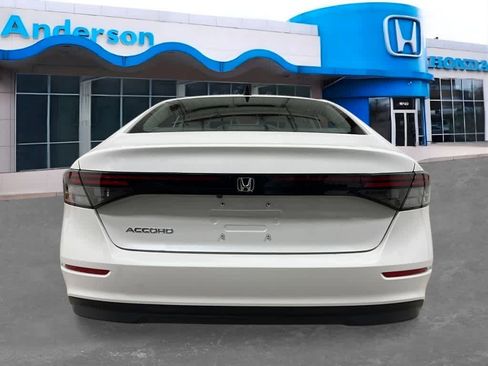New 2025 Honda Accord SE image 4