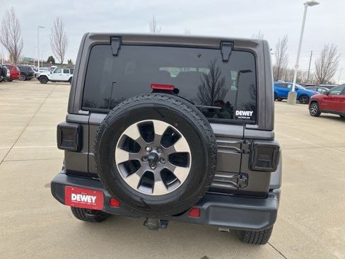 Certified 2018 Jeep Wrangler Unlimited Sahara image 7