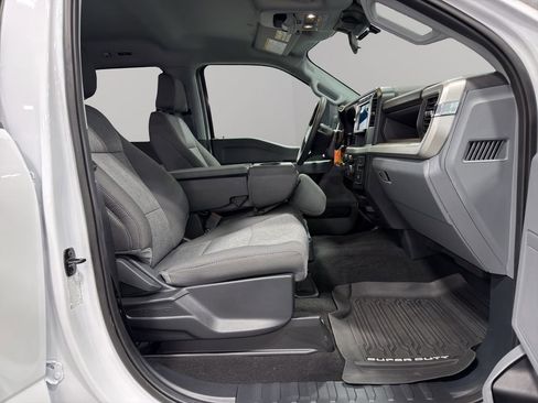 Used 2024 Ford F250 XL w/ STX Appearance Package image 17