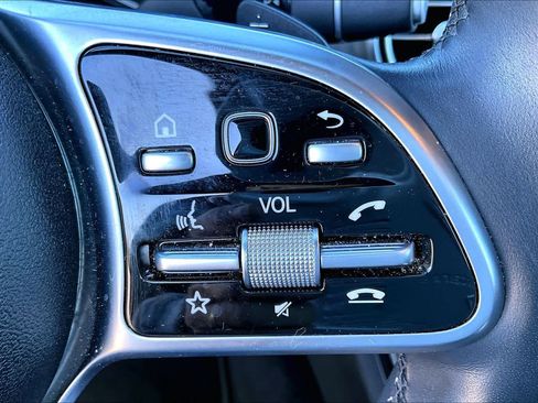 Used 2019 Mercedes-Benz C 300 4MATIC Sedan image 21