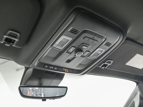 Used 2024 Chevrolet Tahoe Premier image 24