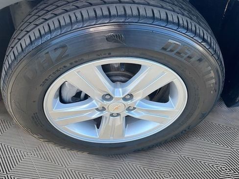 Used 2022 Chevrolet Trax LT w/ Driver Confidence Package image 28