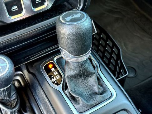 Used 2021 Jeep Wrangler Willys image 19