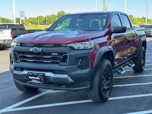 Used 2023 Chevrolet Colorado Trail Boss w/ Advanced Trailering Package AWD/4WD image 11
