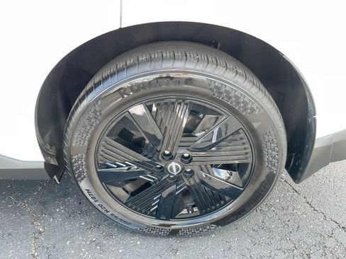Used 2025 Nissan Murano SV FWD image 8