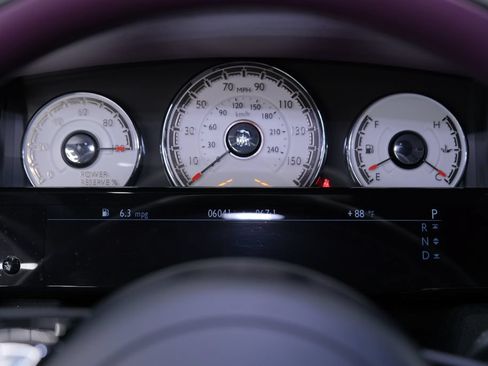 Used 2020 Rolls-Royce Wraith RWD image 57