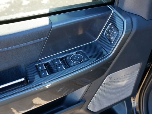 Used 2023 Ford F150 Lariat w/ Equipment Group 502A High image 19