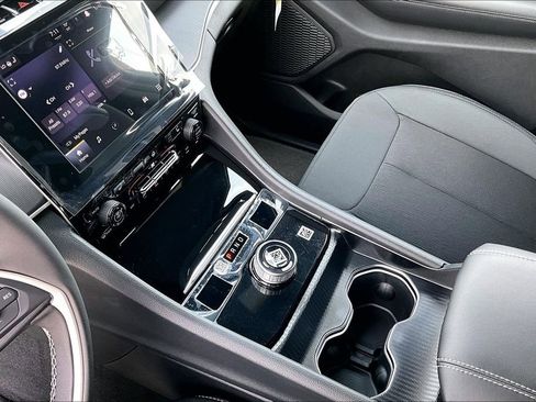 New 2026 Jeep Grand Cherokee L Laredo image 11