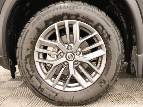 Used 2021 Nissan Rogue S FWD image 5